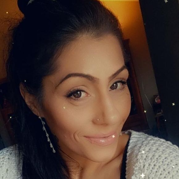 Meet your Posher, Athena - Picture 1 of 1